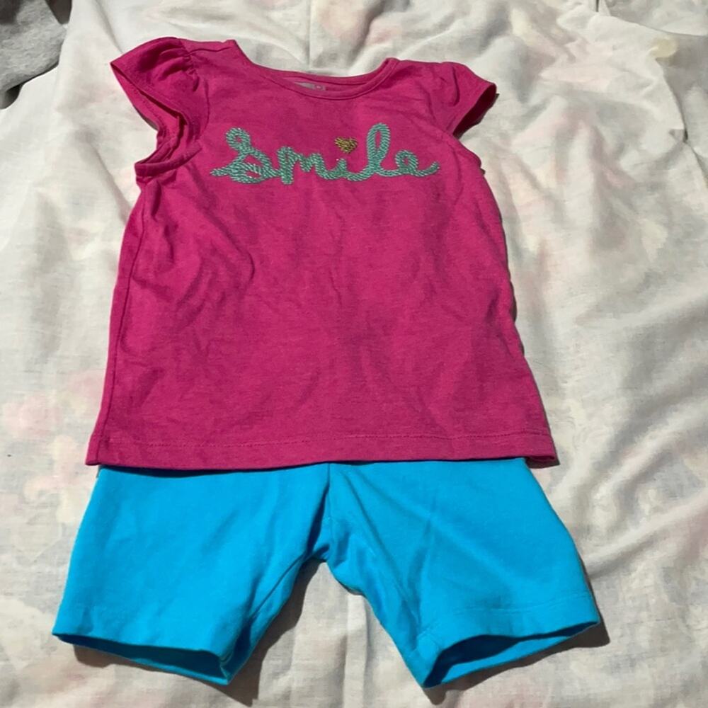 Crazy 8 4 hot pink smile t shirt and wonder Marion turquoise shorts euc